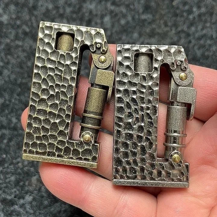New Retro Scimitar Kerosene Lighter Windproof Pit Heterosexual Metal Press Ignition Lighter Wholesale Male Personalized Gift